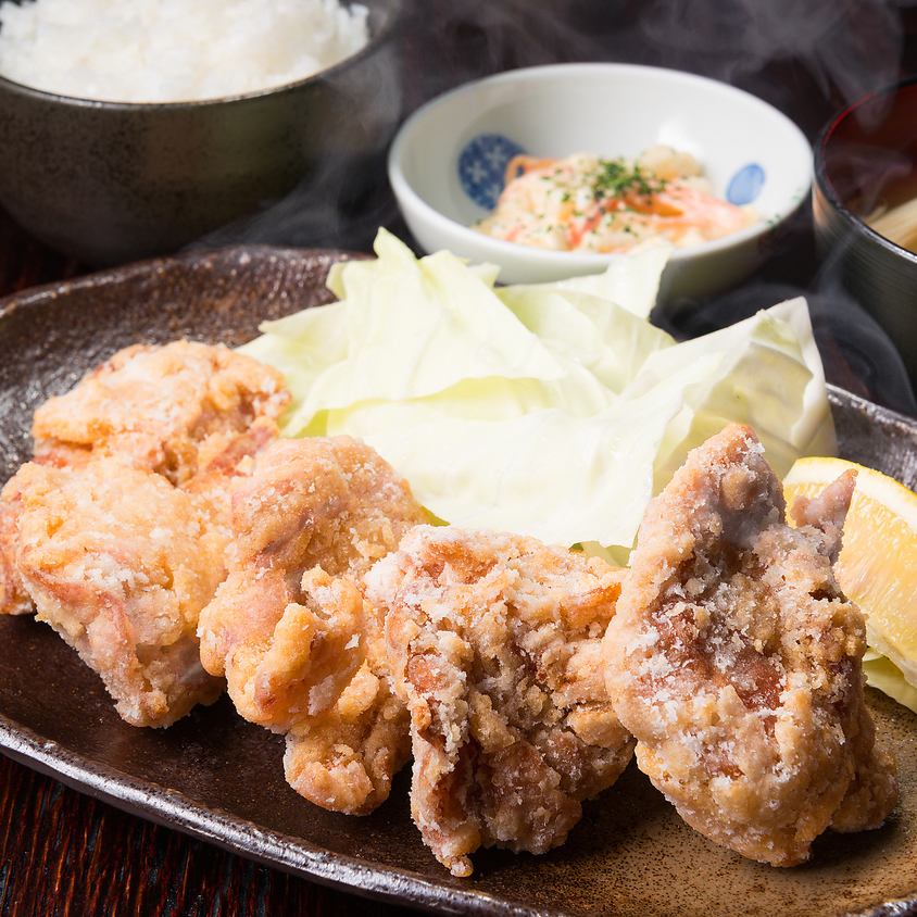 Winner of the Gold Prize at the National Karaage Grand Prix Consecutive Years ★Enjoy the most popular set meal