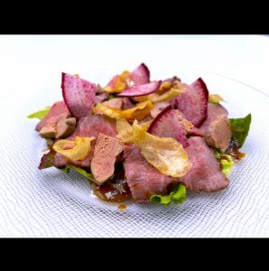 13周年纪念展销会限定数量]冷松阪牛肉罗西尼!?沙拉风格