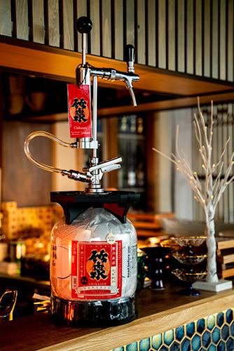 北海道初の日本酒専用サーバー完備。