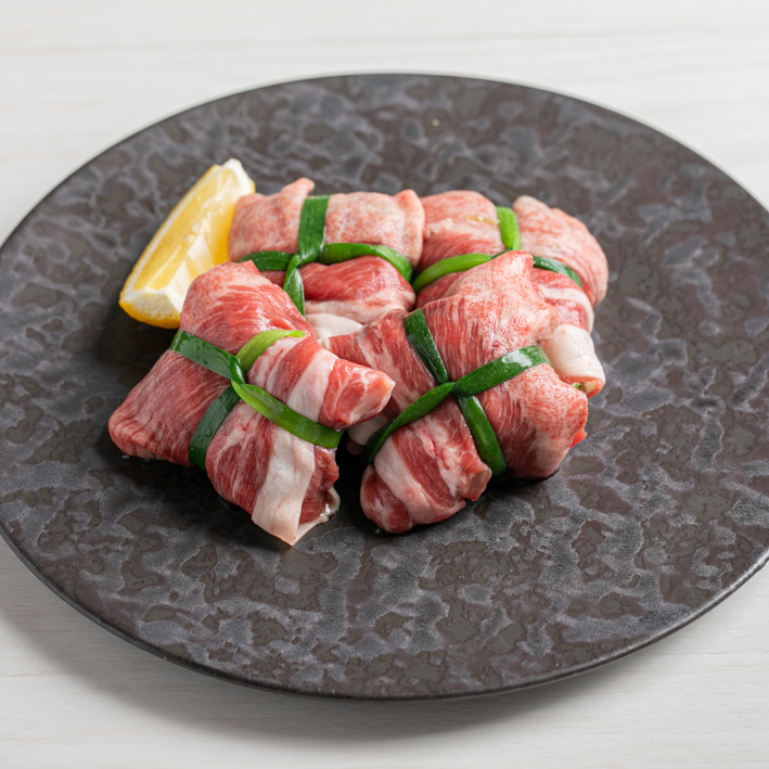 当店自慢のお肉は美味しさだけでなく、見た目の美しさも堪能可♪