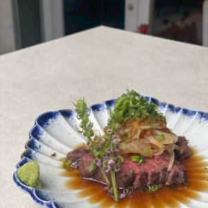Charcoal grilled Wagyu beef with onion ponzu sauce
