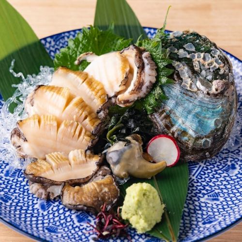 生簀から採れたて鮑