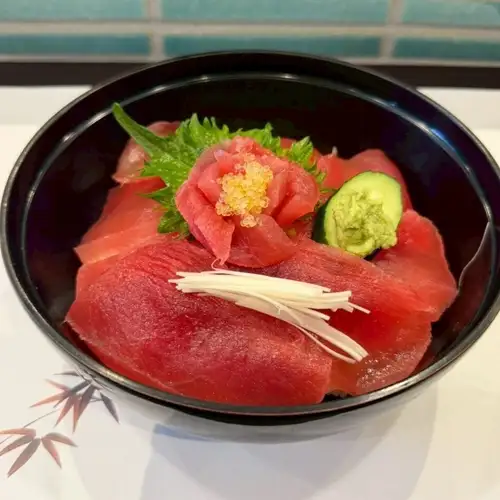 マグロ丼
