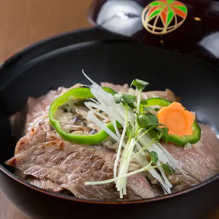 和牛ステーキ丼