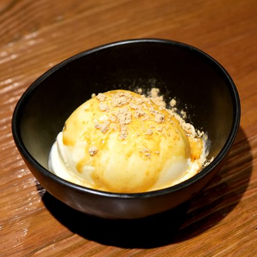 검은 꿀 콩가루 아이스