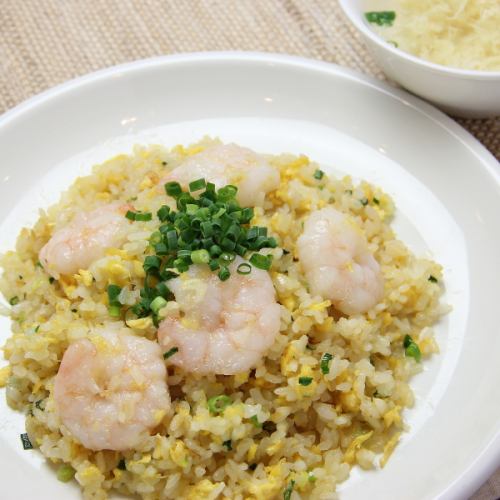 Shrimp fried rice (with soup)