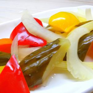 Homemade vegetable pickles