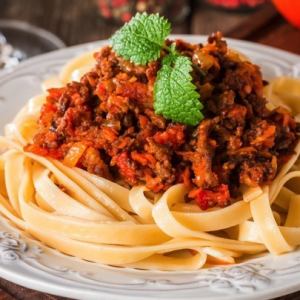 Homemade Chili Beans Bolognese