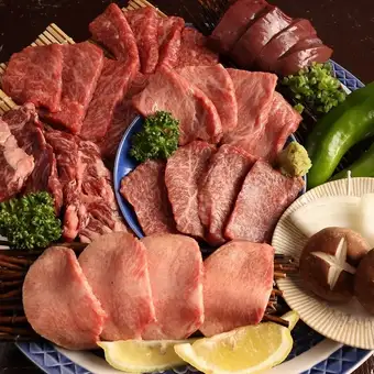 和牛贅沢コース☆名物14品コース/飲み放題付8000円(税込)