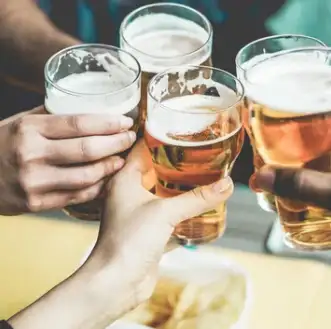 絶品韓国料理と冷えたビールで至福の昼飲みを満喫！