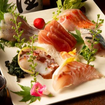 [Coupon for 3-hour course time!] Seasonal sashimi and sake dishes course