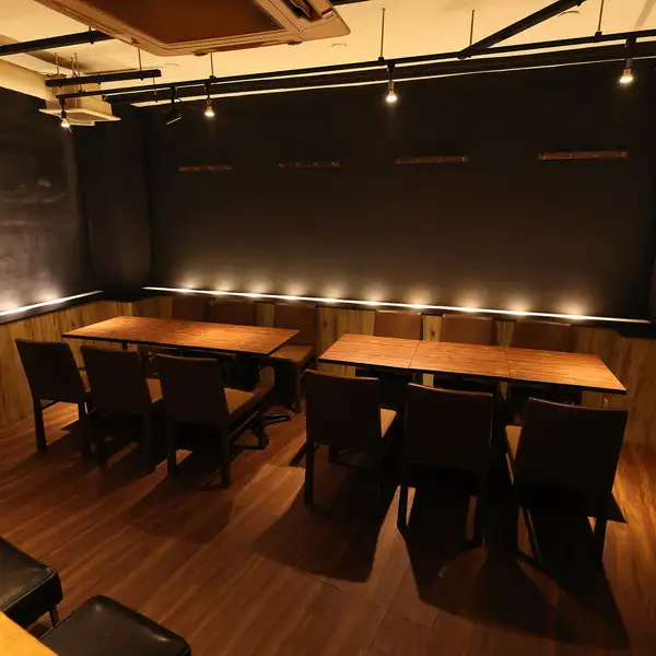 【各種ご宴会大歓迎◎様々なシーンでのご利用も可能】飲み会や女子会・デートに最適な店内は、落ち着いた雰囲気です♪2軒目にも◎種類豊富なビールをお楽しみ下さいませ♪