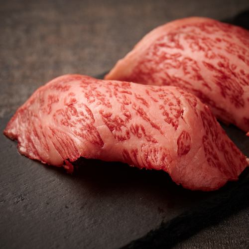 和牛肉寿司肩ロース（2貫）