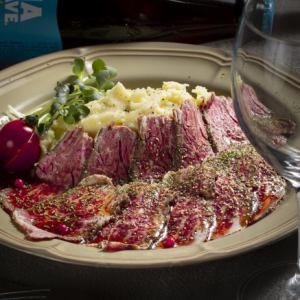 成人美食:低溫熟成烤牛肉