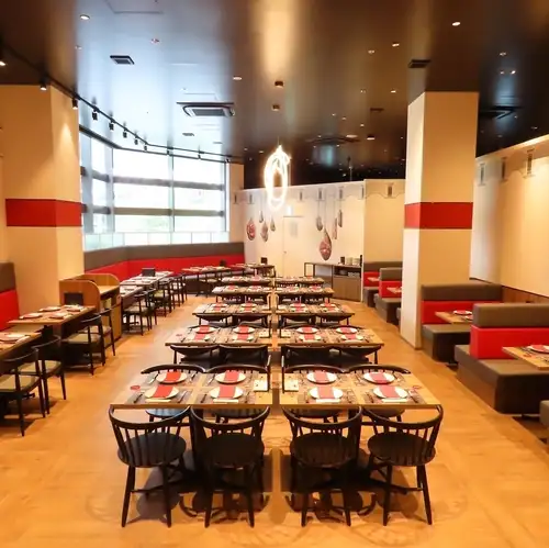 Seating capacity: 132 people ~ Standing capacity: up to 160 people!