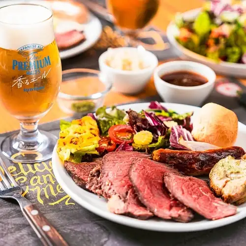 [The secret to its popularity] Freshly grilled, piping hot cuts of meat are sliced right in front of you! Enjoy 20 different varieties♪