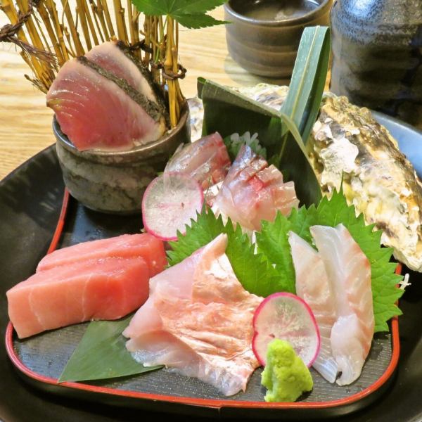 ☆ Direct delivery from Misaki Port ☆ Assorted fresh fish sashimi ☆