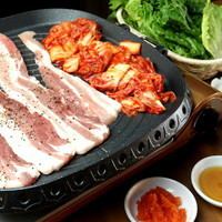 You can also enjoy the classic samgyeopsal!