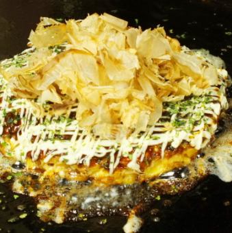 4. Okonomiyaki is also available♪The most popular item is [pork kimchee-zudama]
