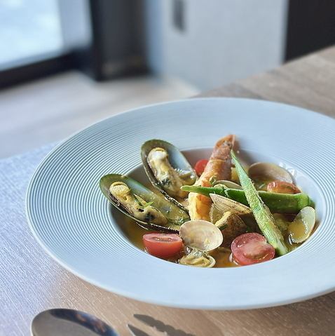 ブイヤベース・ア・ラ・プロヴァンス パン食べ放題・サラダバー・ドリンクバー付♪