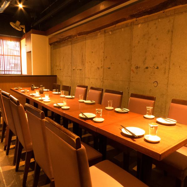It is a table type seat.As soon as it gets buried, it's as fast as you can! Honba Sancho izakaya All you can drink