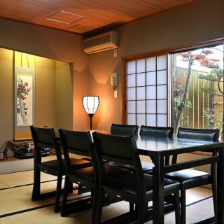 We have seats that can be used by a wide range of people from 10 to 30 people! Table seats can be used by up to 24 people, and Japanese-style rooms can be used by up to 30 people.