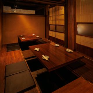 5～8名様向け掘りごたつ半個室！障子風の扉と柔らかな照明が、穏やかな時間を演出します！会社宴会や飲み会にも最適！和情緒溢れる雰囲気の中で、ゆったりとした時間をお過ごしいただけます！