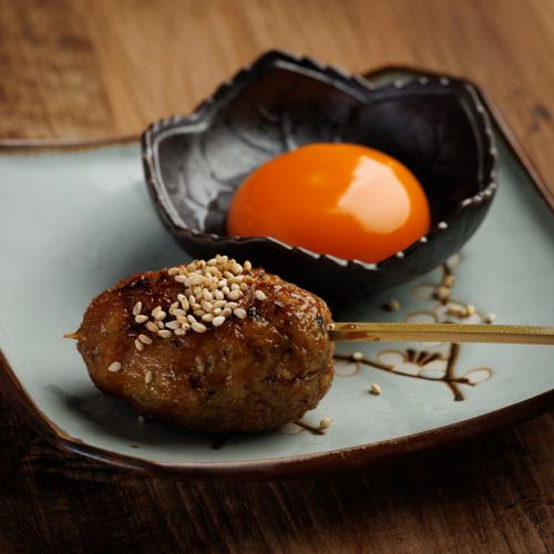 こだわりの創作つくね！手ごねの旨みを3種の味で楽しむ