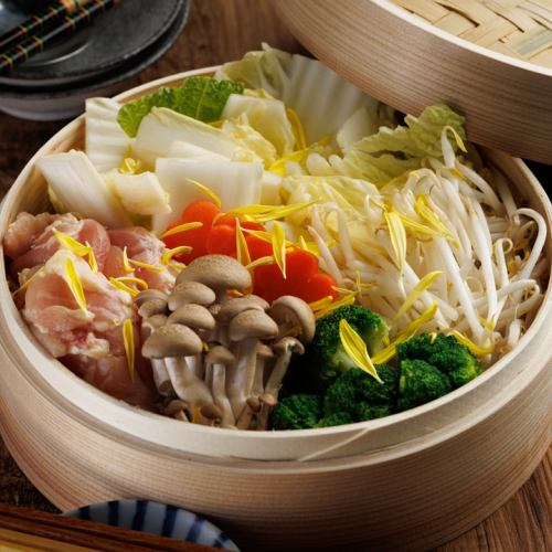 地鶏のせいろ蒸し