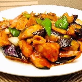 ナスの油淋ソースかけ/揚げナスの甘辛炒め