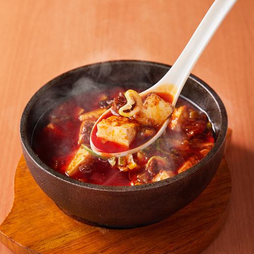 牡丹本格麻婆豆腐/豚肉と押し豆腐炒め