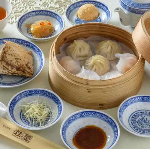 Enjoy a little bit of everything! A wide variety of authentic Chinese lunches