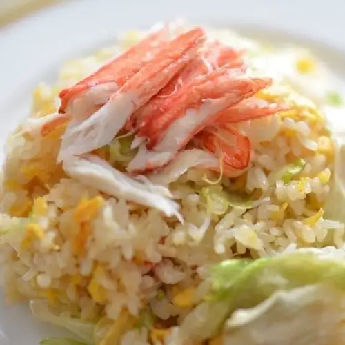 Crab and lettuce fried rice