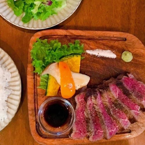 Japanese black beef steak set (with salad, rice or bread)