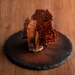 鶏白レバーのムースとカカオクッキー