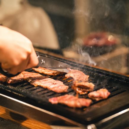 소금 탄 · 와규 갈비 · 와규 로스를 즐길 수 있다! 맡김 코스 전 10품
