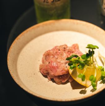 Grilled salted Wagyu beef yukhoe