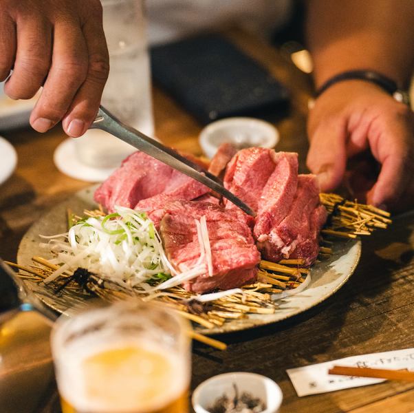 Thickly sliced beef tongue with delicious flavor