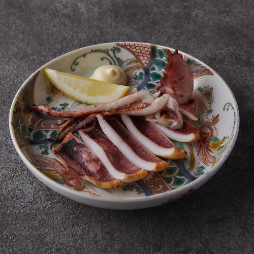 Grilled raw dried squid