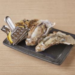 Steamed oysters (2 pieces)