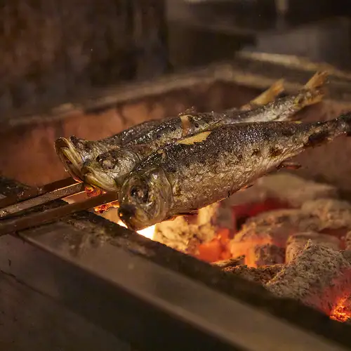 Experience something extraordinary with robatayaki (fireside grilling) and fresh seafood.