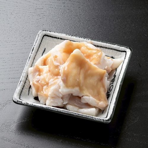 口の中でとろける絶品！近江牛大トロてっちゃん