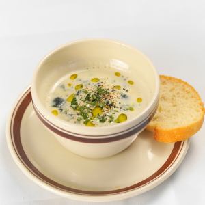 ほうれん草とベーコンのポルチーニポタージュスープ