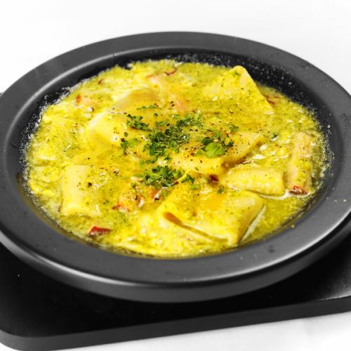 ベーコンとブロッコリーソースのぺぺ玉パッケリ