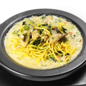 牡蠣とほうれん草のクリーム生スパゲティ