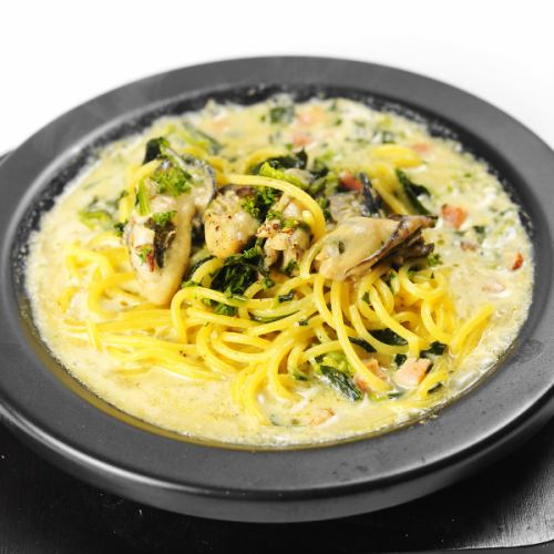 牡蠣とほうれん草のクリーム生スパゲティ