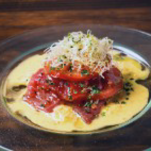 鮪とトマトのカルパッチョ