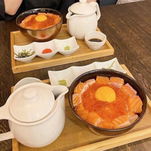 炙りサーモン丼