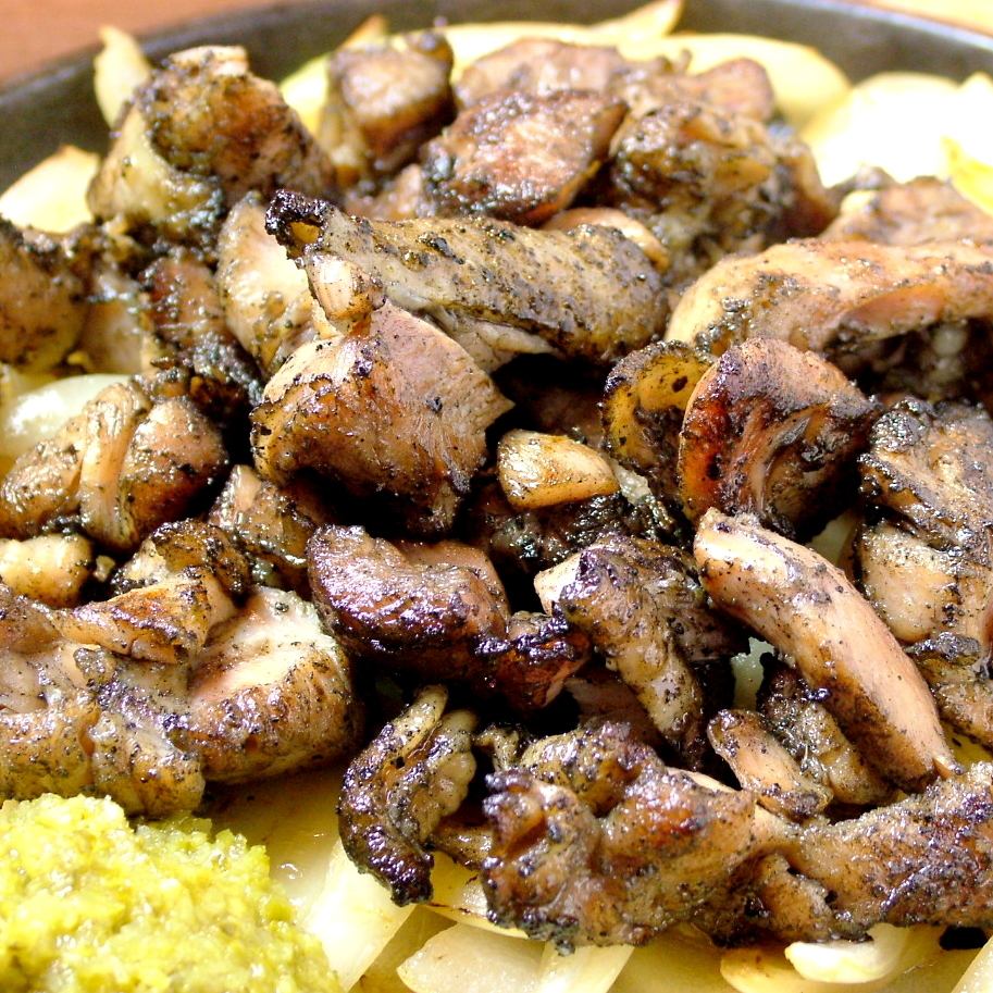 Manten's famous ``charcoal-grilled chicken'' is popular with regular customers★