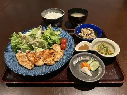 【ランチ限定】鶏ムネ醤油こうじ定食